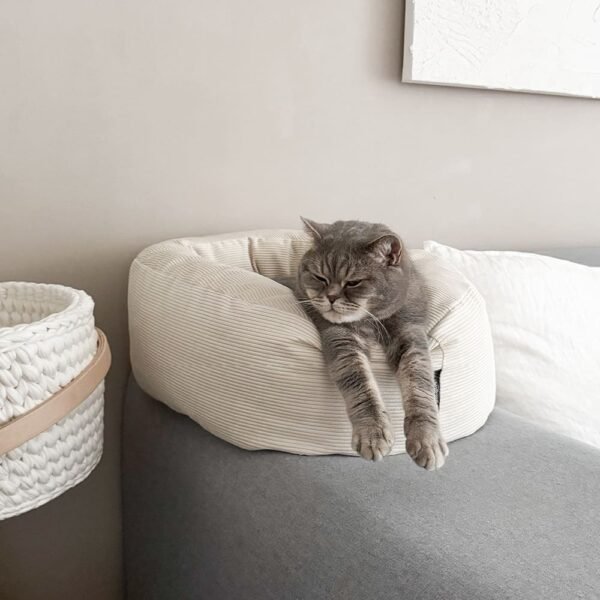 Luxury Cat Bed – Soft Cord Cozy Nest (Oval Design)