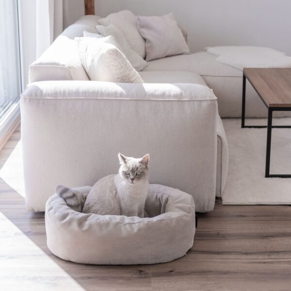 Luxury Cat Bed – Soft Cord Cozy Nest (Oval Design)