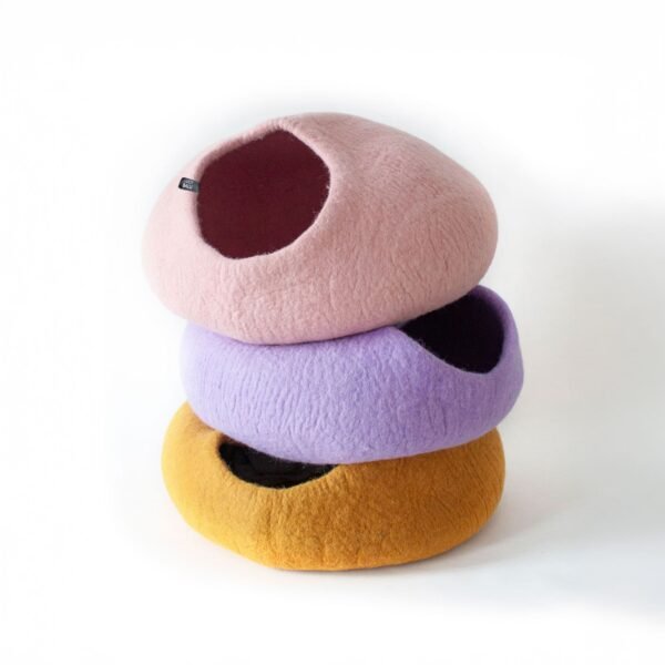 Felt Cat Cave – Handmade Natural Wool